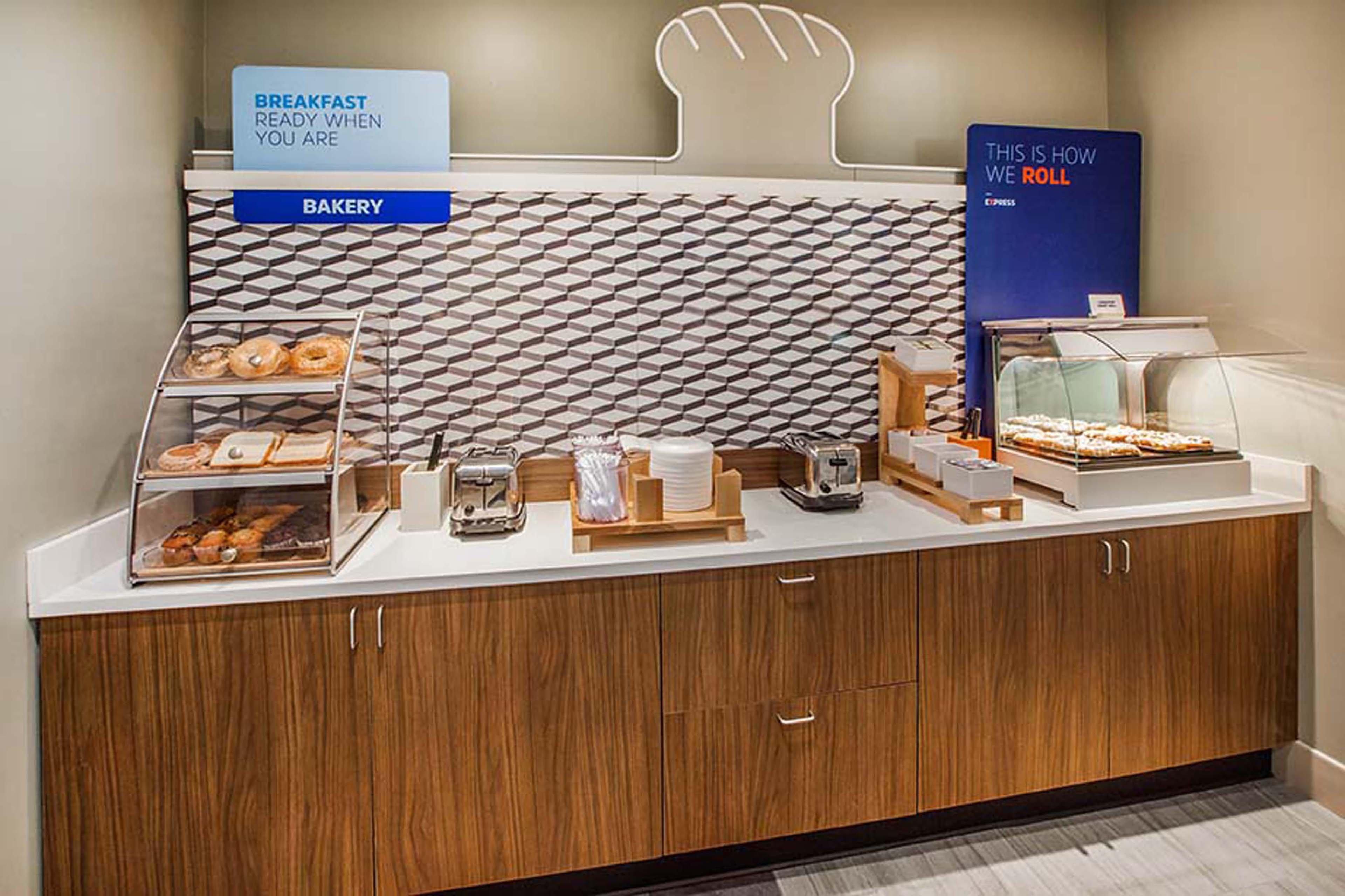 Holiday Inn Express Lancaster By Ihg Zewnętrze zdjęcie