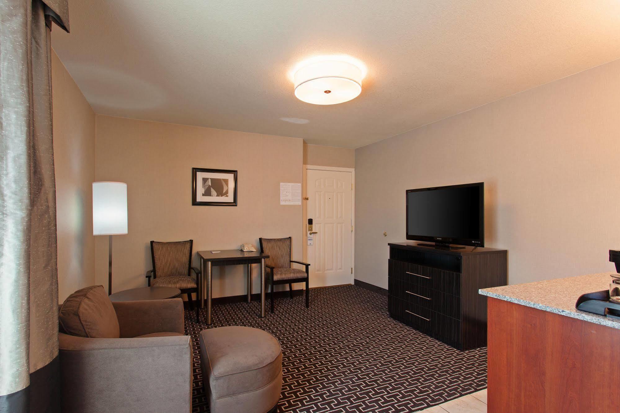 Holiday Inn Express Lancaster By Ihg Zewnętrze zdjęcie